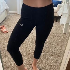 Nike Dri-FIT cropped leggings